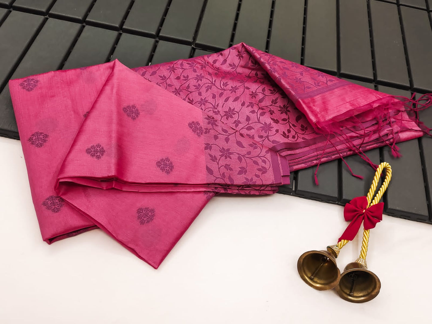 Khadi Raw Silk Saree With Contrast Weaving Pallu With Royal Tassels With Jamdhani Weaving Border Having