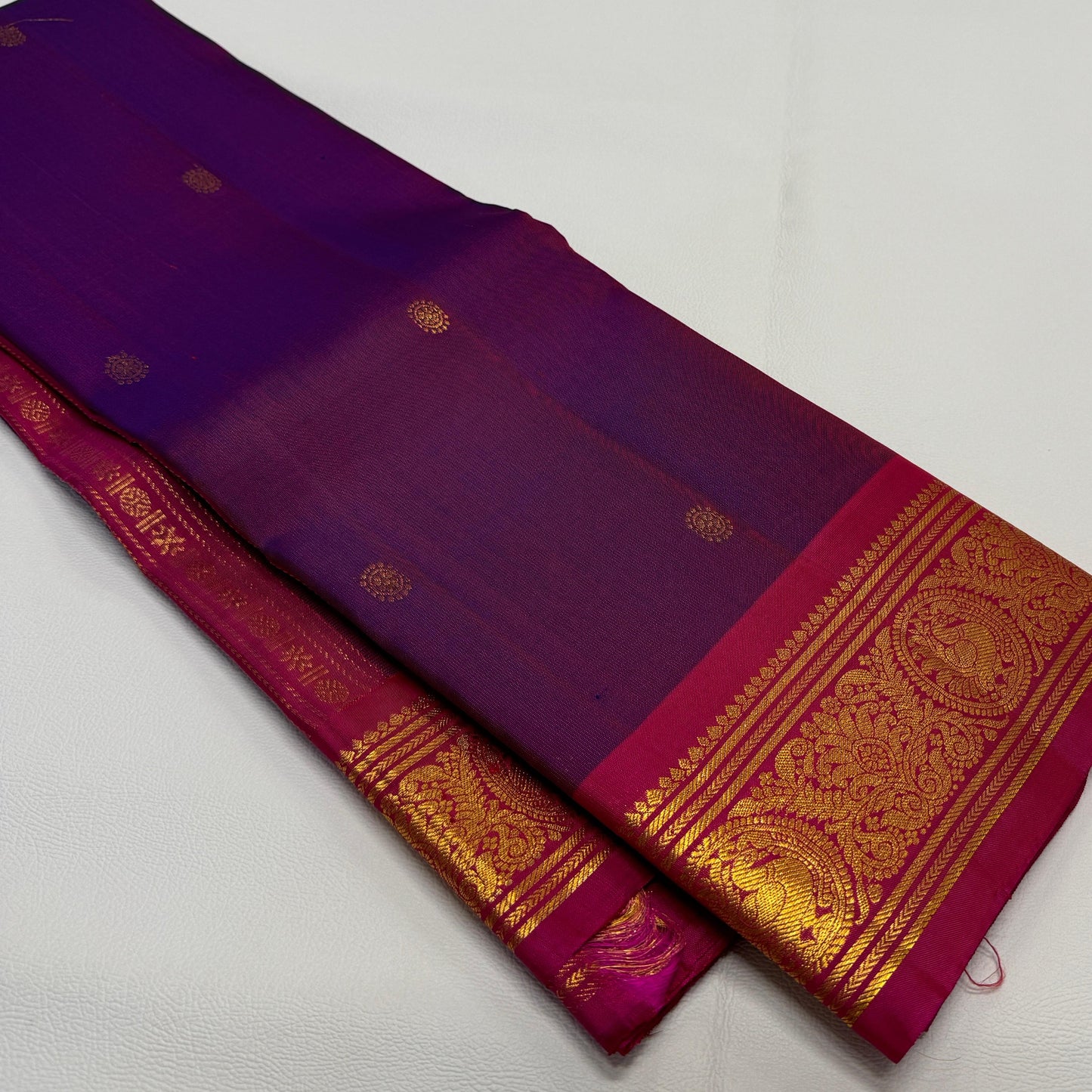 Kanjivaram pure silk handloom double warp contrast grand pallu and blouse  
*Gold zari*