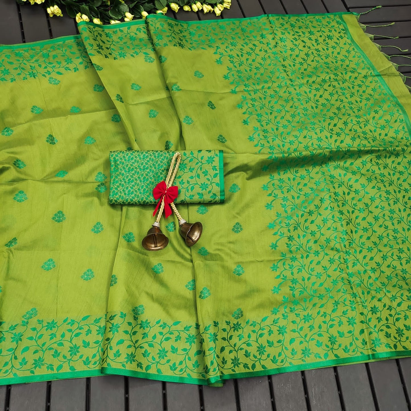 Khadi Raw Silk Saree With Contrast Weaving Pallu With Royal Tassels With Jamdhani Weaving Border Having
