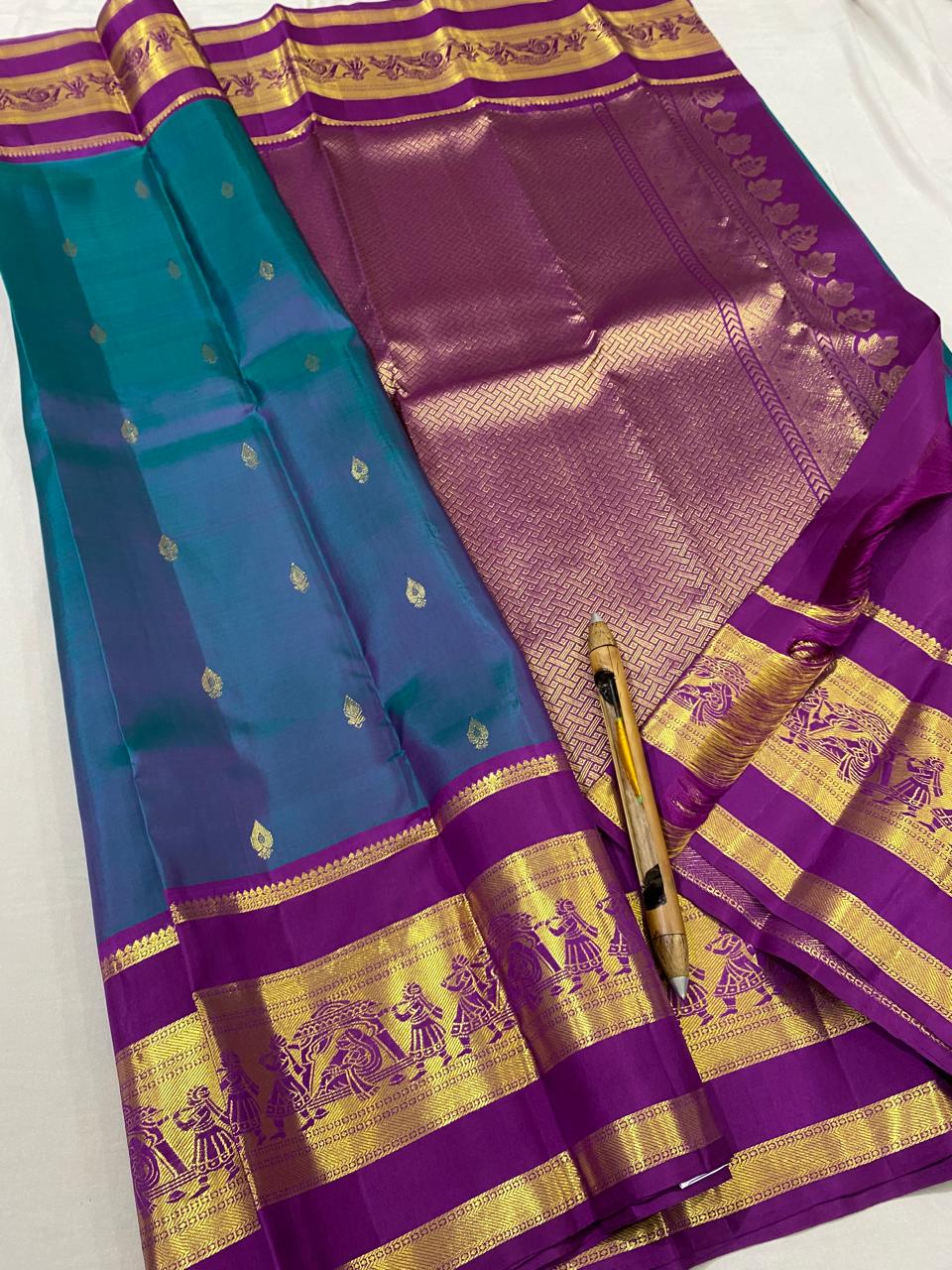 Kanchipuram Handloom pure silk saree
Beautiful fancy Design
gold zari fancy   Medium kalayana border butta beautiful  type sarees*