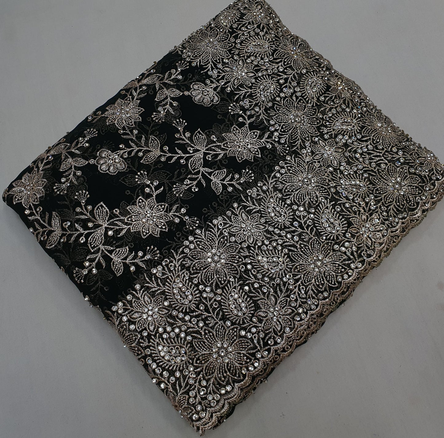 Allover silver jari jall with jarkan stone border on georgette* Saree