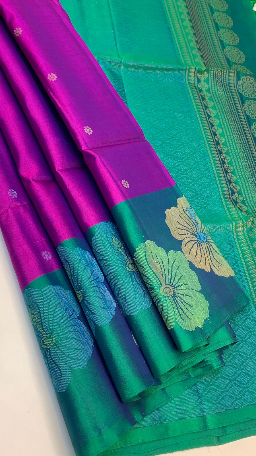 Pure handloom  TURNING BORDER  bridal Double warp soft silk sarees collections with contrast Pallu and blouse
