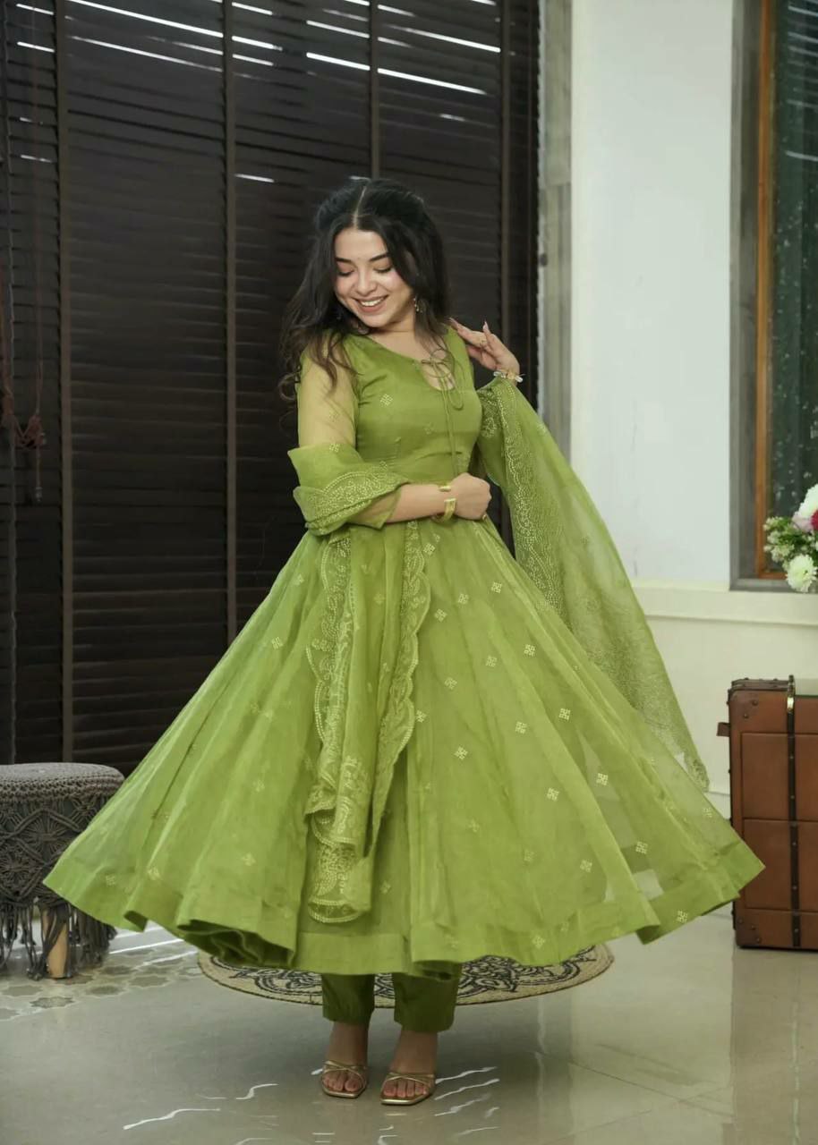 Designer suit set heavy Faux Georgette With Embroidery Work With Fancy Full Sleeve
Top Inner : Heavy Micro Cotton
Top Length:-48-49Inch
Top Size:
 M(38),L(40),Xl(42),XXL(44)
(FULLY STITCHED READY TO WEAR)