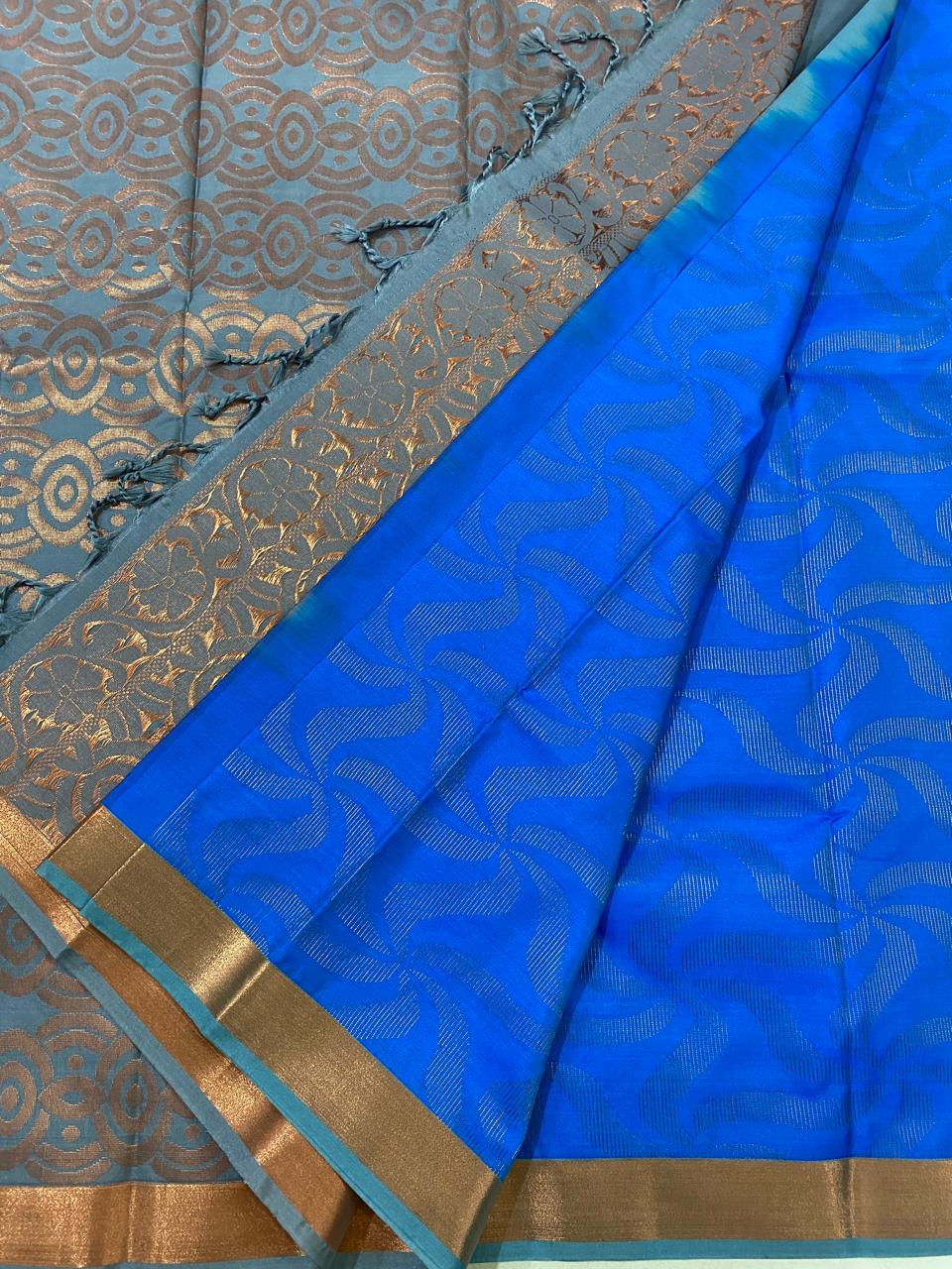 Kanchipuram semi silk saree
Beautiful fancy Design