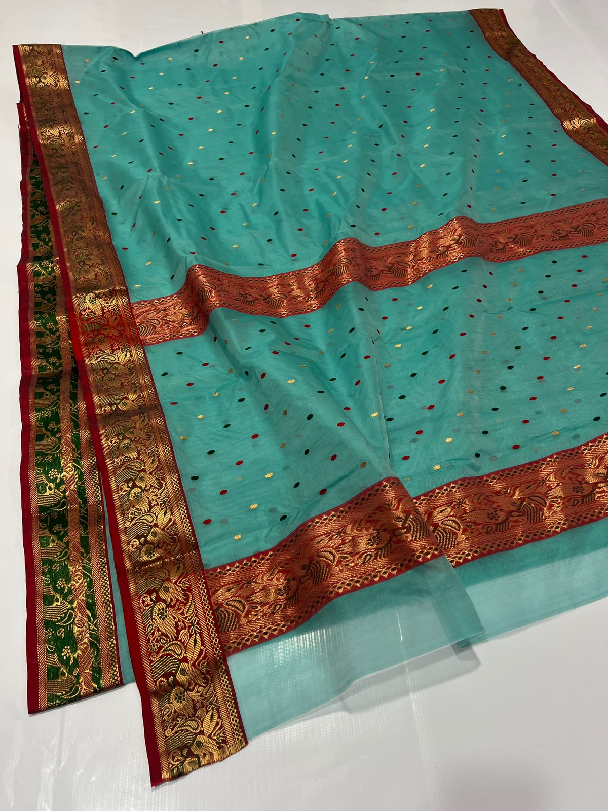Katan silk ek nal motif saree