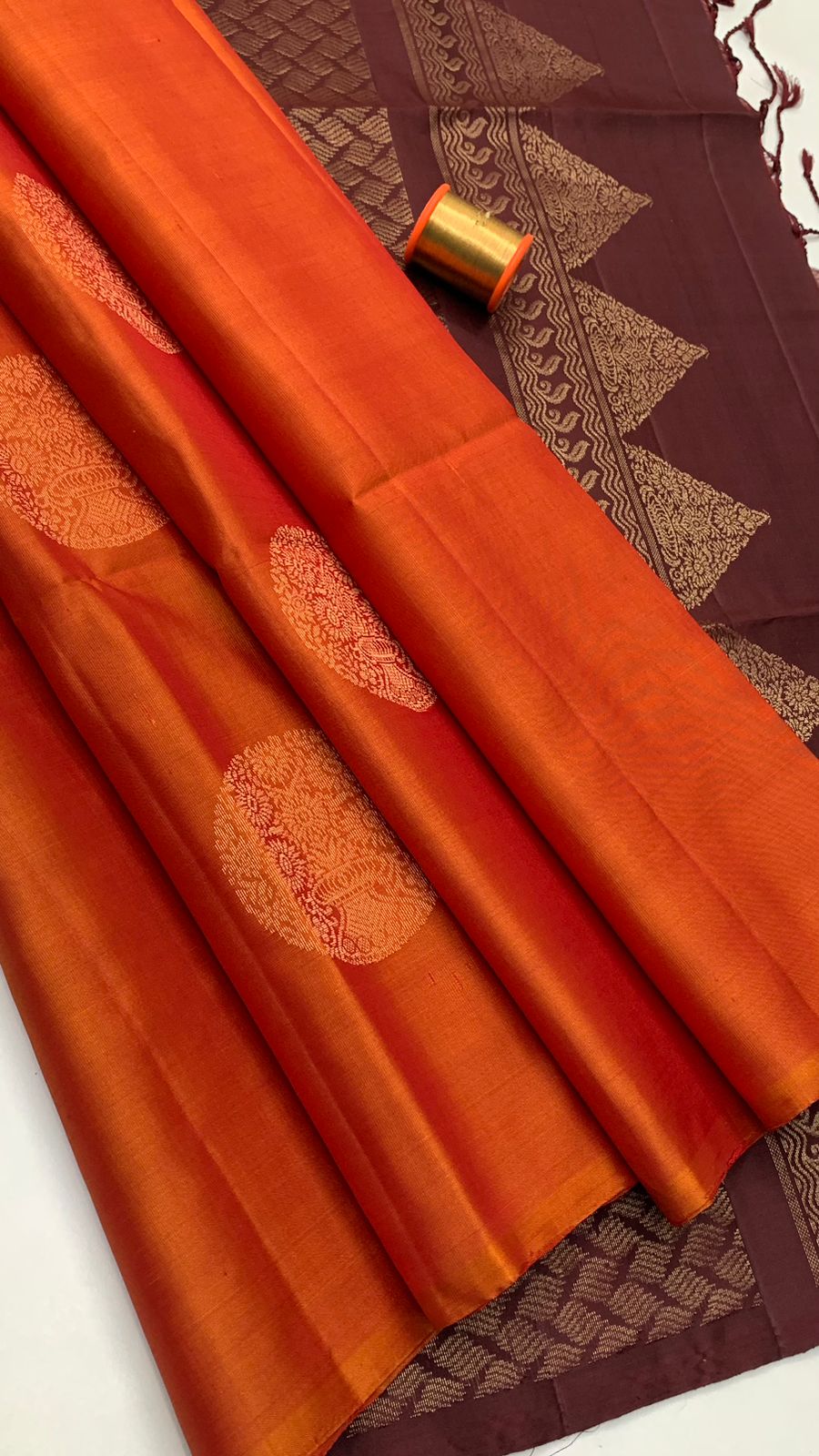 Pure handloom jari border , borderless Double warp soft silk sarees collections with contrast Pallu and blouse