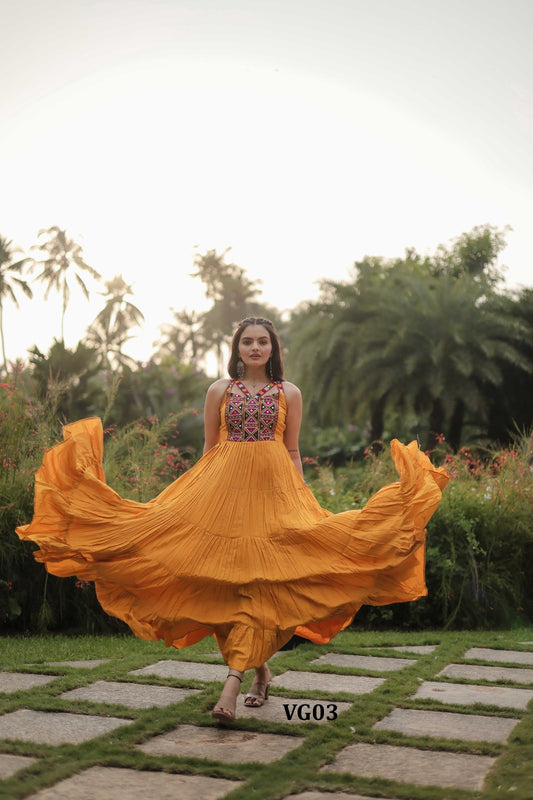 Ready to Wear Fancy Gown
Gown: Reyon Fabric with Kutchi Gamthi Work