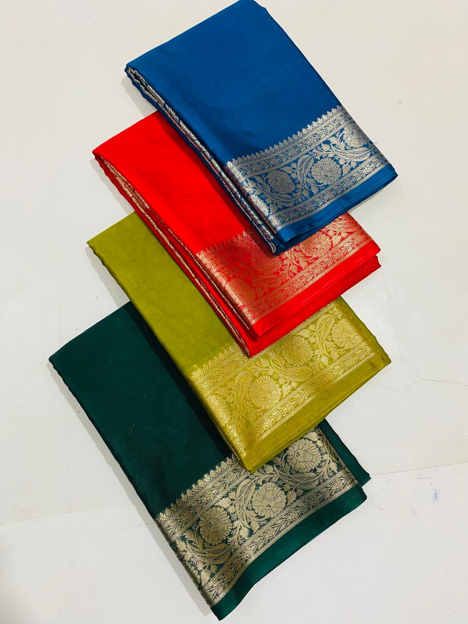BEST BANARASI WARM SILK KATBAN SAREES
BARABAR BORDER ZARI PALLU WITH DOUBLE ZARI WORK