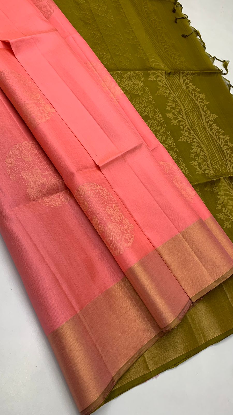 Pure handloom jari border , borderless Double warp soft silk sarees collections with contrast Pallu and blouse