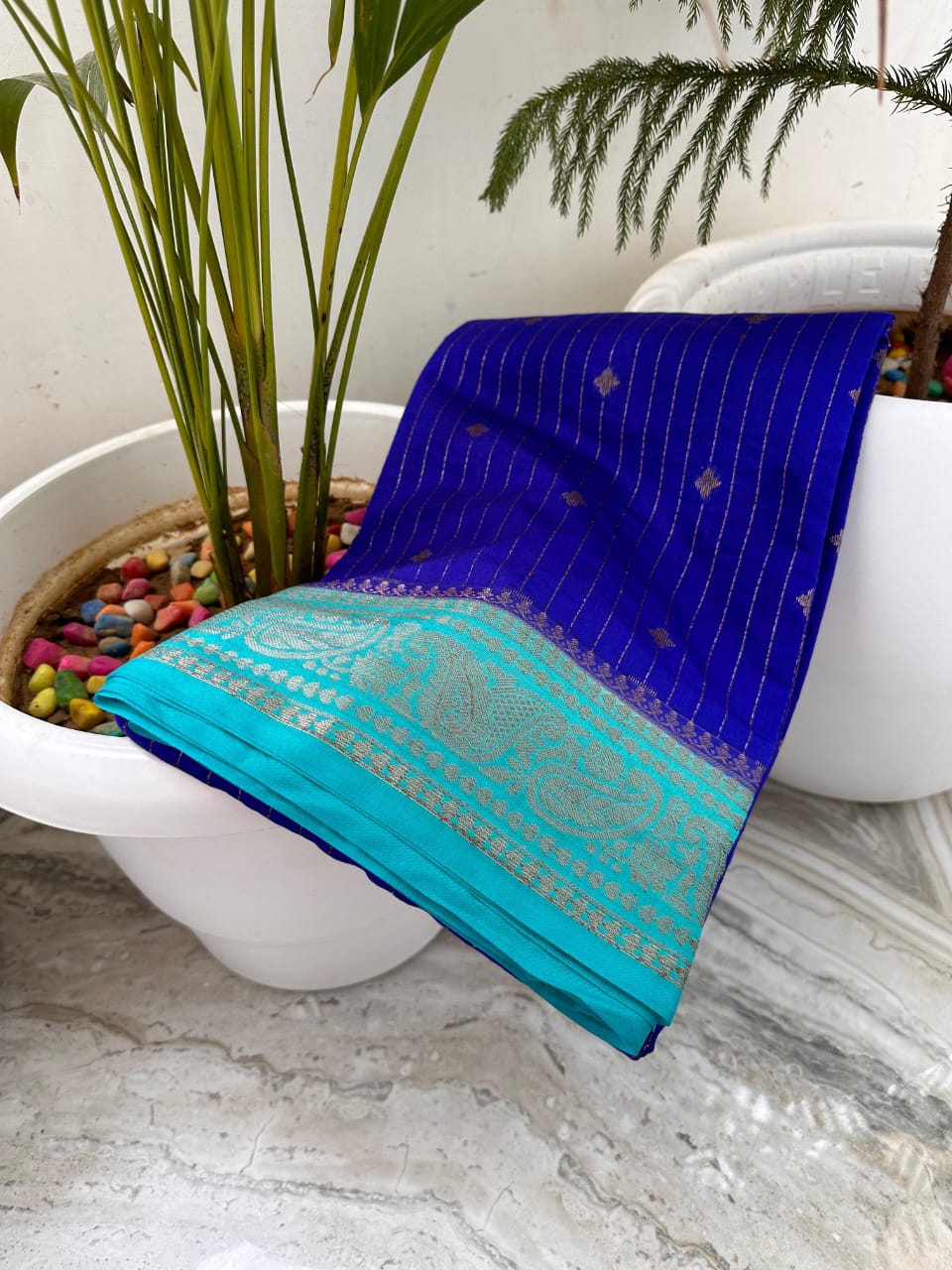 Handwoven Banarasi Dyeble Semi Chinya Silk Saree*