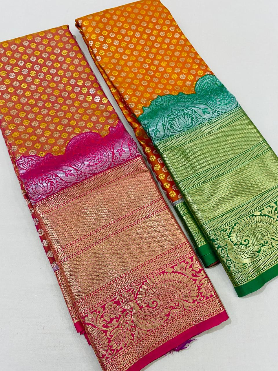 Kanchipuram Semi silk saree
Super quality 
beautiful korvai turning border wedding type sarees