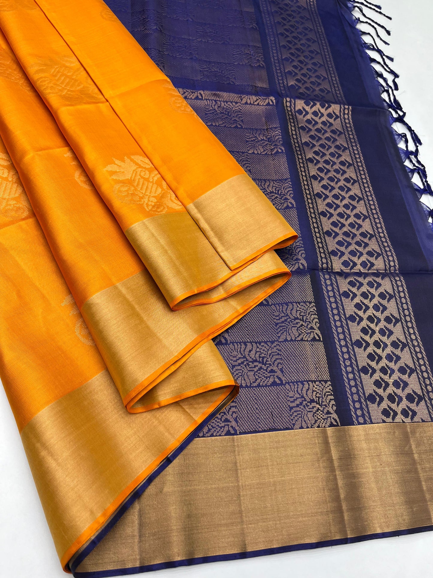 EXCLUSIVE SOFT SILK BHUTTA DESIGN SAREES
PURE HANDLOOM SOFT SILK SAREES
TRENDY FANCY DESIGN
DOUBLE WARP