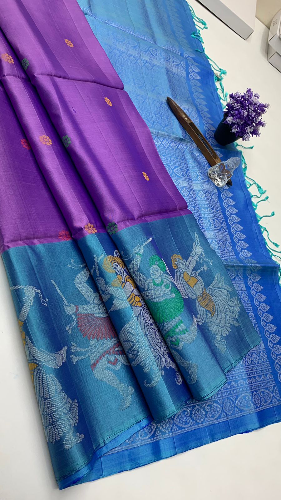 Pure handloom  TURNING BORDER  bridal Double warp soft silk sarees collections with contrast Pallu and blouse