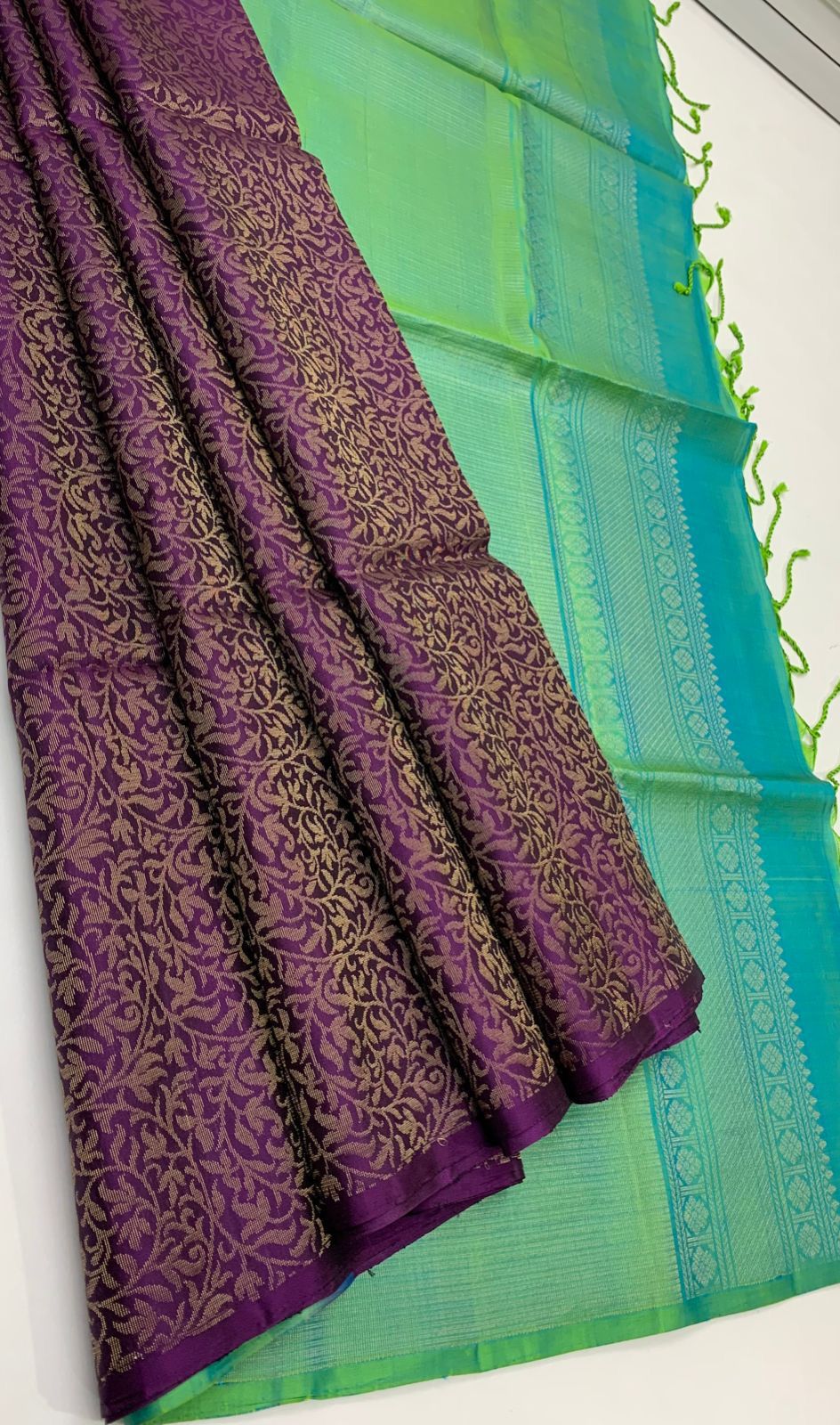 Pure handloom  borderless Allself bridal Double warp soft silk sarees collections ..with contrast Pallu and blouse